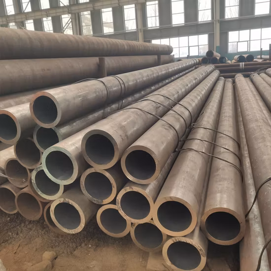 ASTM A36 A53 A192 Q235 Q235B 1045 4130 Sch40 10mm 60mm Tubo rettangolare saldato o senza saldatura laminato a caldo in acciaio al carbonio rotondo per la costruzione di condotte di petrolio e gas